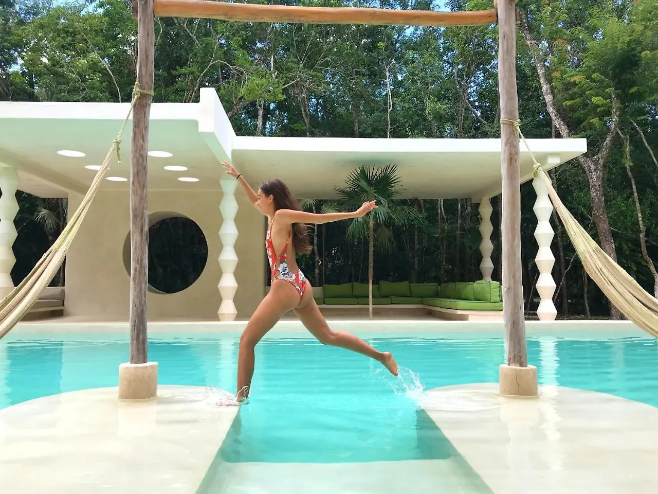 Hostel The Beehive Experience At Holistika Tulum Hotel