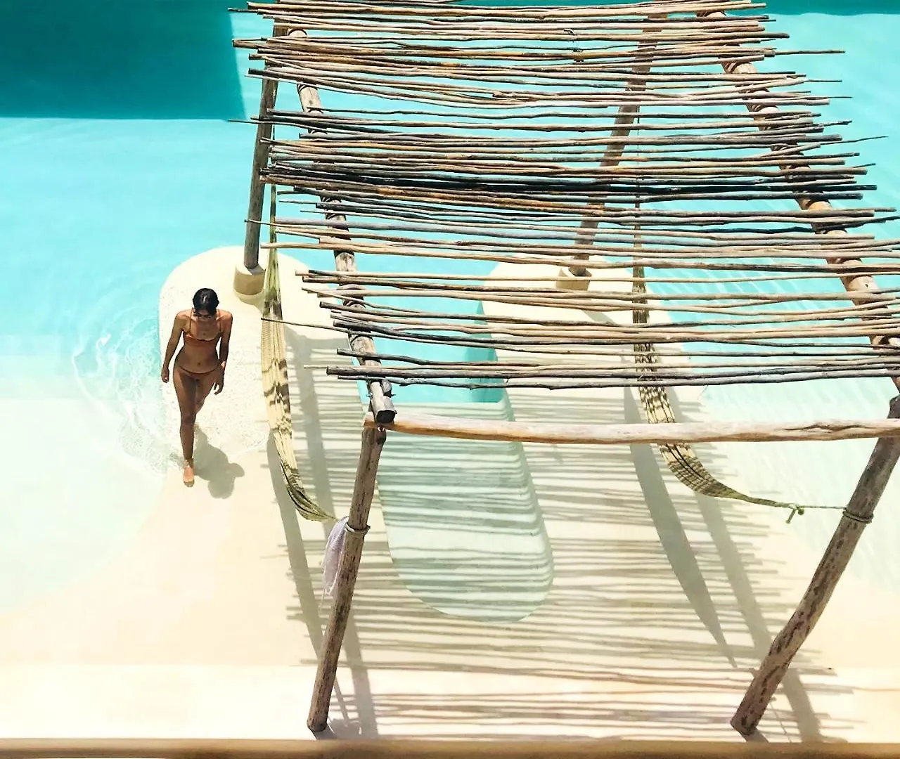 Hostal The Beehive Experience At Holistika Tulum Hotel